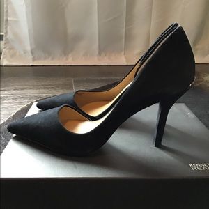 Michael Kors navy pumps size 9